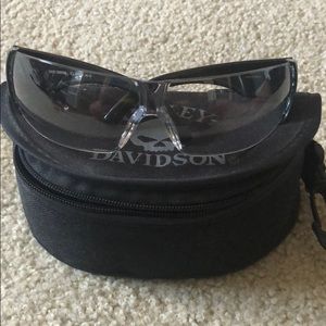 Sunglasses set